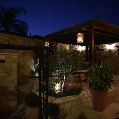 Old Stone House Retreat 3*