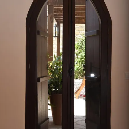 Ξενοδοχείο με διαμερίσματα Old Stone House Retreat