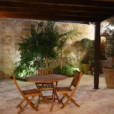Ξενοδοχείο με διαμερίσματα Old Stone House Retreat Λεμεσός